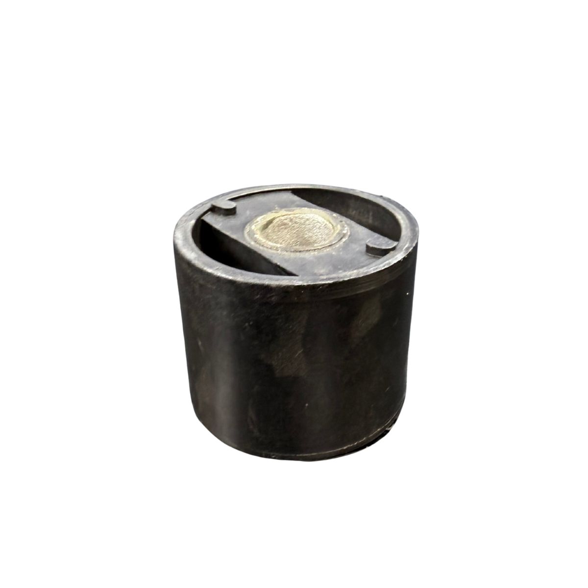 OS-1050 Bucha Maior da Bandeja  Suspensão Dianteira Captiva. Todas